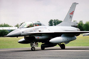 F-16BM 711