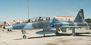 AT-38B Talon 60-0572/RA
